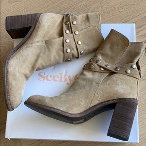 See By Chloe Suede Boots  39
